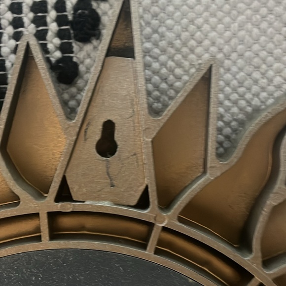 Silvertone sunburst mirror plastic self hanger approx 18”w/ mirror 8" across - Picture 4 of 4